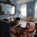 Lo Specchio Apartament